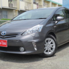 トヨタ　プリウスa